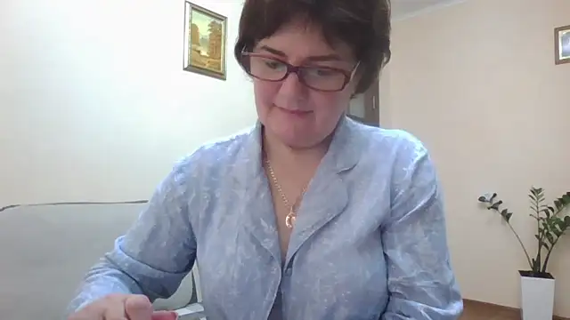 Snapshot of Galina56301 chatting on 12.18.25 Galina56301 online show from 12.18.25