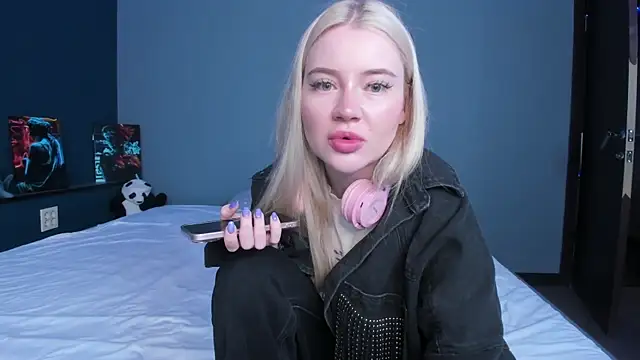 Lillie Berry online show from 05.22.26