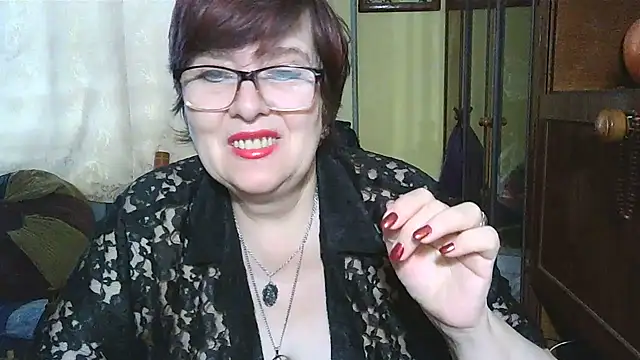 Snapshot of VeronicaGold511 chatting on 01.08.26 VeronicaGold511 online show from 01.08.26