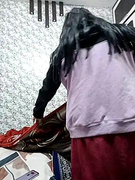 Snapshot of Cute-Janvi20 chatting on 12.18.25 Cute-Janvi20 online show from 12.18.25