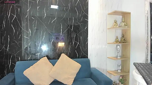 Nini Beyker online show from 03.28.26