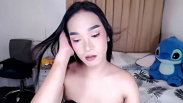 Snapshot of AsianHugeWildSaussage chatting on 06.17.26 AsianHugeWildSaussage online show from 06.17.26