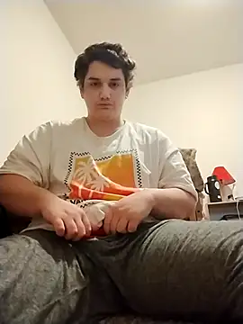 Snapshot of Breyyyyyyyy chatting on 10.25.25 Breyyyyyyyy online show from 10.25.25