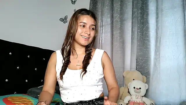 Snapshot of abella-lemus chatting on 12.05.25 abella-lemus online show from 12.05.25