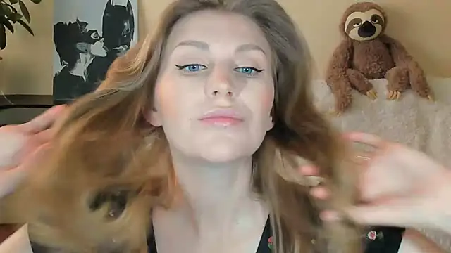 JuliaMuuun online show from 09.09.25