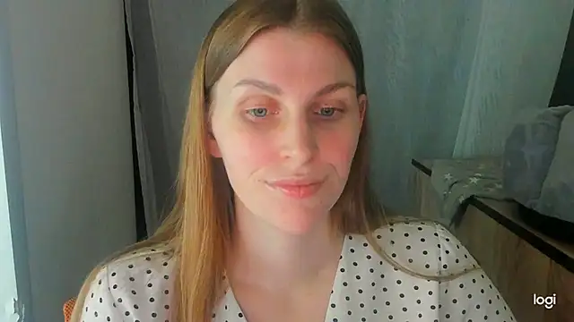 JuliaMuuun online show from 06.28.26