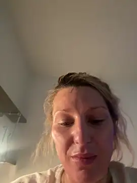 BaddieBossXX2 online show from 07.11.26