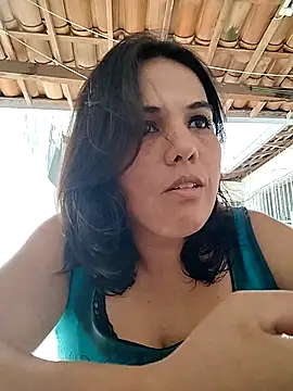 Snapshot of Bellapotencia1985 chatting on 09.23.25 Bellapotencia1985 online show from 09.23.25