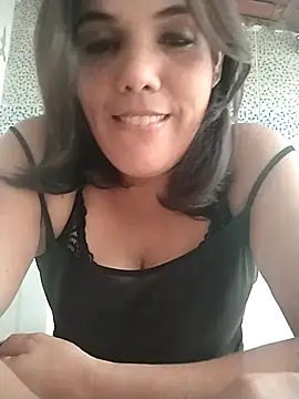 Snapshot of Bellapotencia1985 chatting on 10.01.25 Bellapotencia1985 online show from 10.01.25