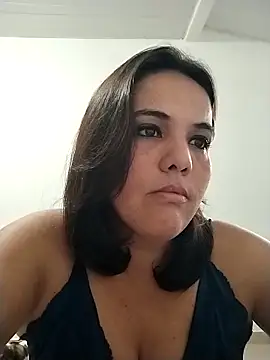 Snapshot of Bellapotencia1985 chatting on 10.04.25 Bellapotencia1985 online show from 10.04.25