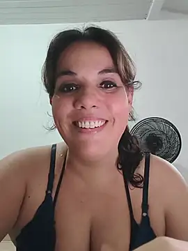 Snapshot of Bellapotencia1985 chatting on 06.23.26 Bellapotencia1985 online show from 06.23.26