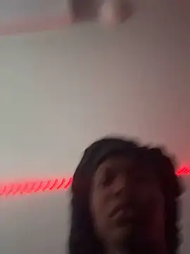 TumieSupreme online show from 09.13.25