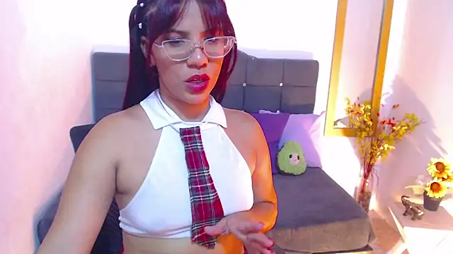 SamantaSweett  online show from 11.18.25