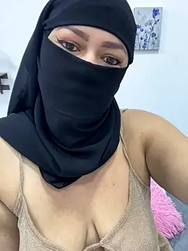 Amyraa  online show from 12.18.25