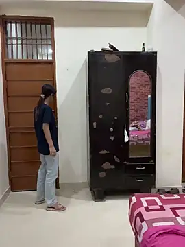 HORNYDIVYABABY online show from 04.01.26