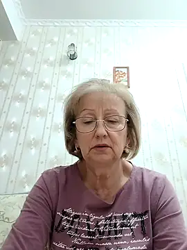 AlikaSwan5821 online show from 10.27.25