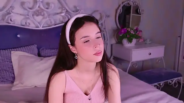 LANA MILANO online show from 11.05.25