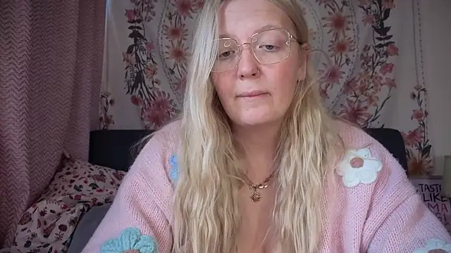 Daisyxoxo  online show from 09.26.25