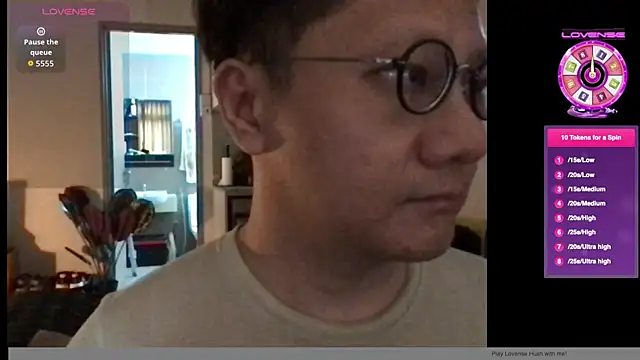 Snapshot of invention2025 chatting on 11.12.25 invention2025 online show from 11.12.25