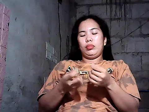 Snapshot of pinaysinglemommm chatting on 03.12.26 pinaysinglemommm online show from 03.12.26