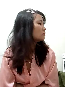 Heulwen-22 online show from 09.30.25