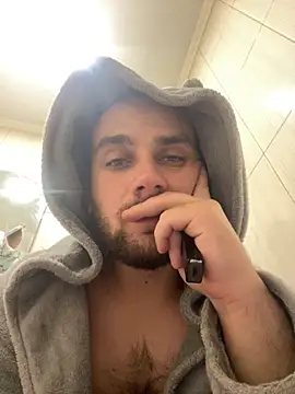 Snapshot of LuckyGirlfriends chatting on 11.02.25 LuckyGirlfriends online show from 11.02.25