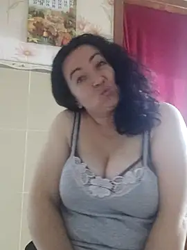 Snapshot of Velvet3451 chatting on 10.21.25 Velvet3451 online show from 10.21.25