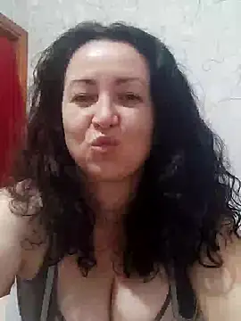 Snapshot of Velvet3451 chatting on 10.25.25 Velvet3451 online show from 10.25.25