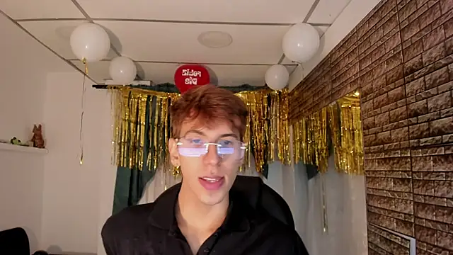 Angelicious Boy online show from 09.19.25