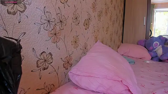 Alice next door online show from 05.07.26