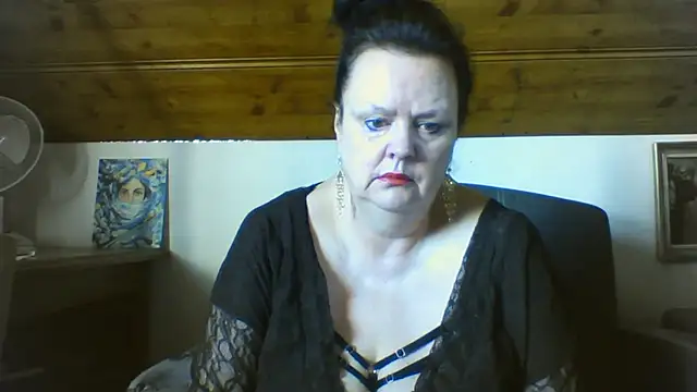 TiffanyMature online show from 04.02.26