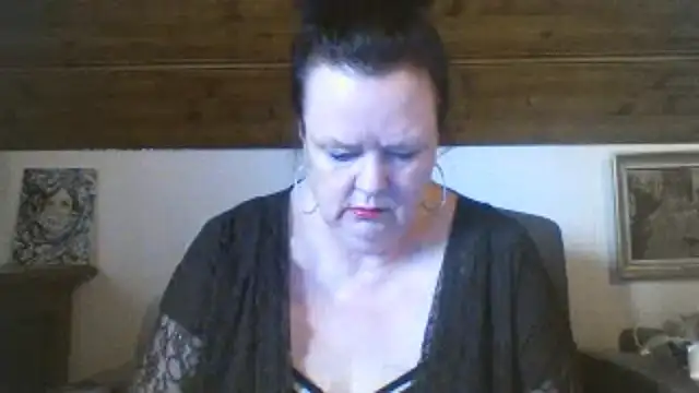 TiffanyMature online show from 04.12.26