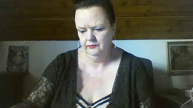 TiffanyMature online show from 04.13.26