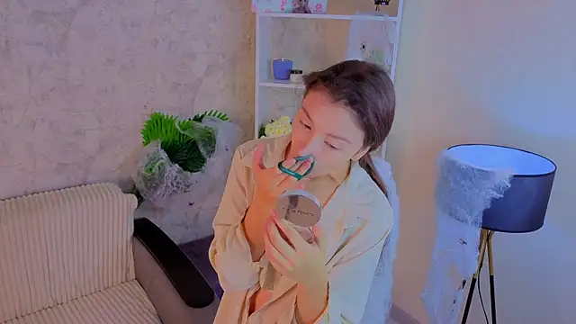 GiseleLamos online show from 10.29.25