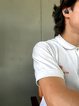 Snapshot of AlexanderHall chatting on 11.26.25 AlexanderHall online show from 11.26.25