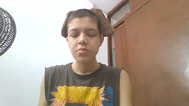 Snapshot of MorganKink chatting on 10.04.25 MorganKink online show from 10.04.25