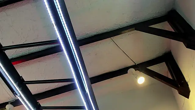 Snapshot of ItaloMoore chatting on 11.23.25 ItaloMoore online show from 11.23.25