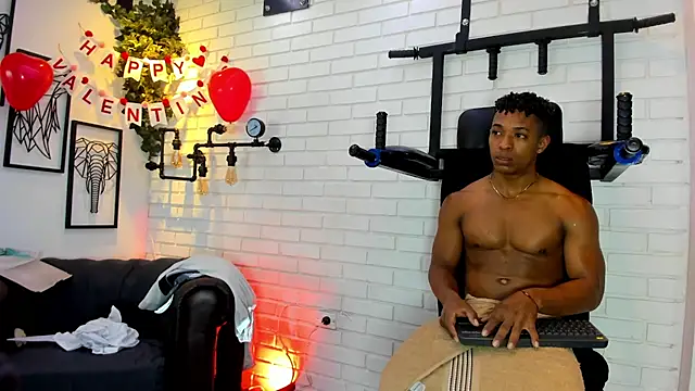 Snapshot of ItaloMoore chatting on 02.15.26 ItaloMoore online show from 02.15.26