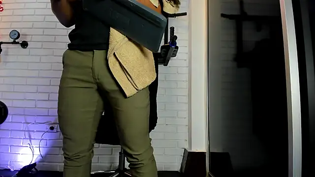 Snapshot of ItaloMoore chatting on 02.16.26 ItaloMoore online show from 02.16.26