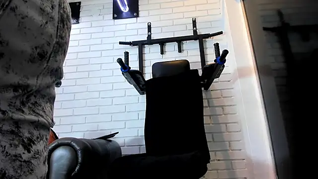 Snapshot of ItaloMoore chatting on 02.22.26 ItaloMoore online show from 02.22.26