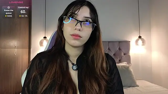 Snapshot of lila_min chatting on 09.18.25 lila min online show from 09.18.25