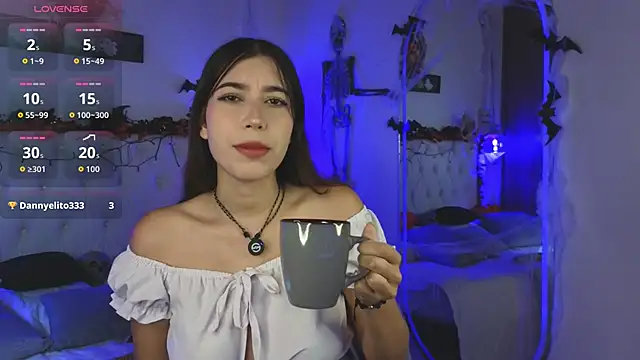 Snapshot of lila_min chatting on 10.27.25 lila min online show from 10.27.25