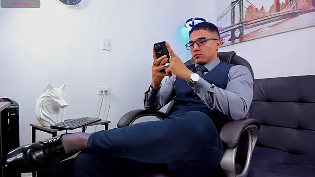 Snapshot of Dash_Bukoski chatting on 10.14.25 Dash Bukoski online show from 10.14.25