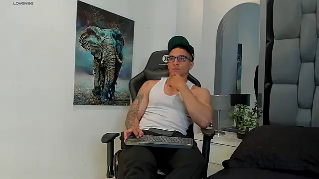 Snapshot of Dash_Bukoski chatting on 02.18.26 Dash Bukoski online show from 02.18.26