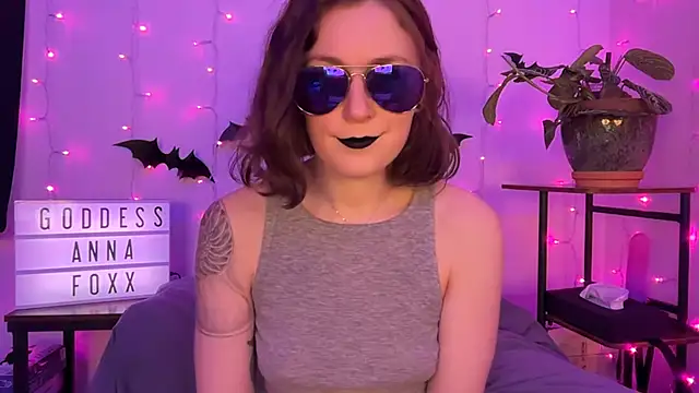 mistressannafoxx online show from 11.25.25