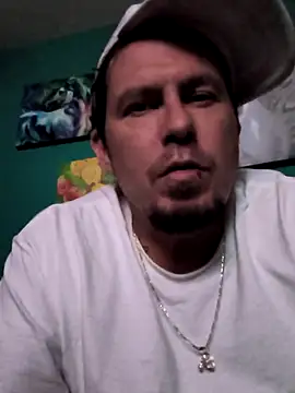 Snapshot of kdaddyj chatting on 11.28.25 kdaddyj online show from 11.28.25