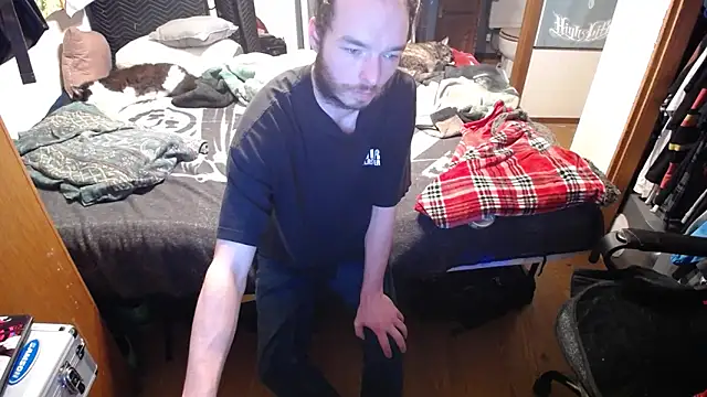 Snapshot of womenhateme69 chatting on 12.20.25 womenhateme69 online show from 12.20.25