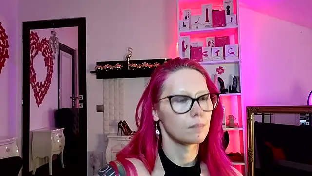 Snapshot of kulteacher chatting on 02.17.26 kulteacher online show from 02.17.26