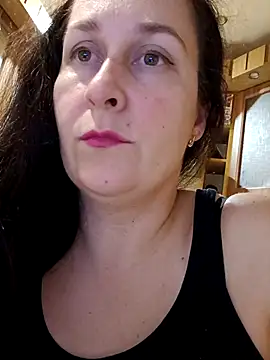 Amandda  online show from 10.14.25