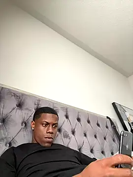 Snapshot of labishyoung25 chatting on 10.01.25 labishyoung25 online show from 10.01.25